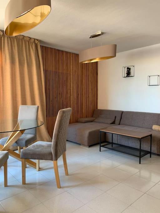 Schoene Wohnung In Zentrum Von Торрев'єха Екстер'єр фото